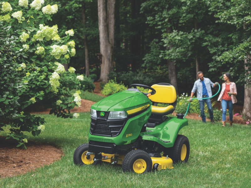 1 Loxston Groundcare - John Deere mower